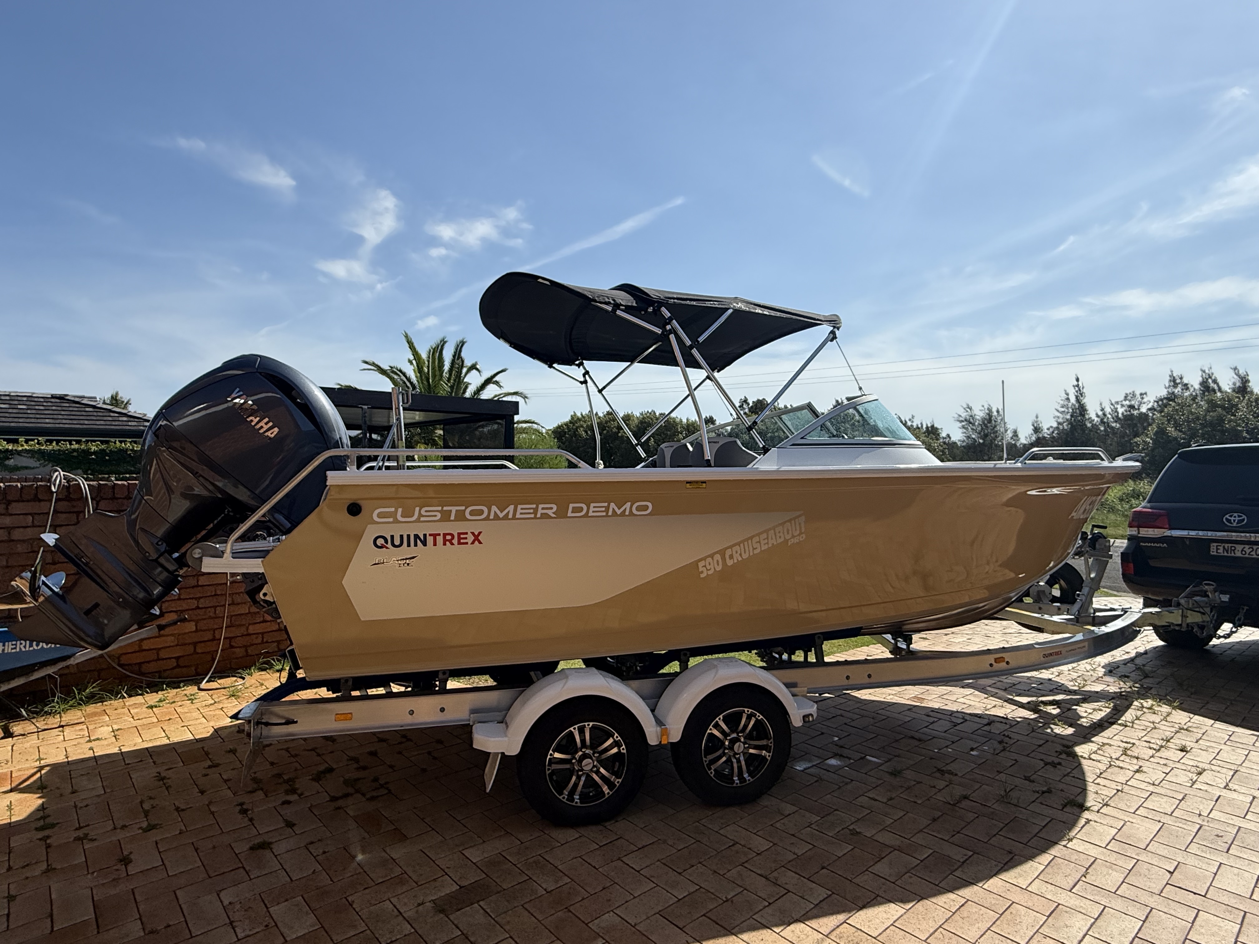 590 Cruiseabout Pro